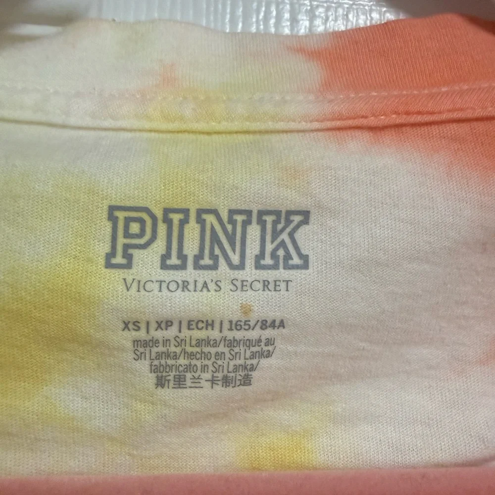 VS PINK 2019 Tie-Dye T-Shirt with Pocket XS - Picture 6 of 6